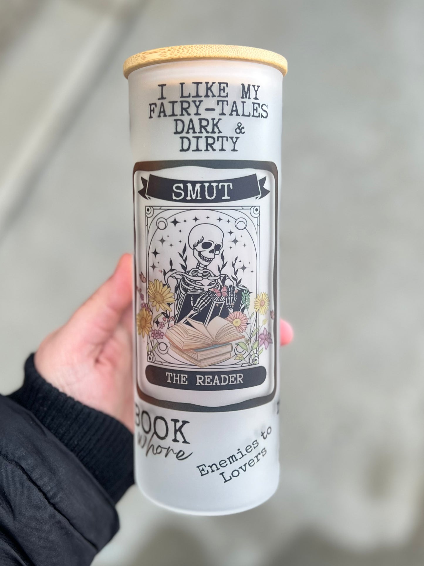 Smut The Reader Tall Glass